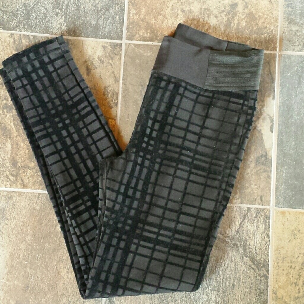 MAURICES* Black Geo Leggings
